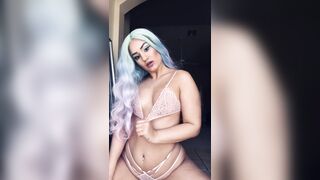 Bigbootynetty with a lightblue wig presents her big booty